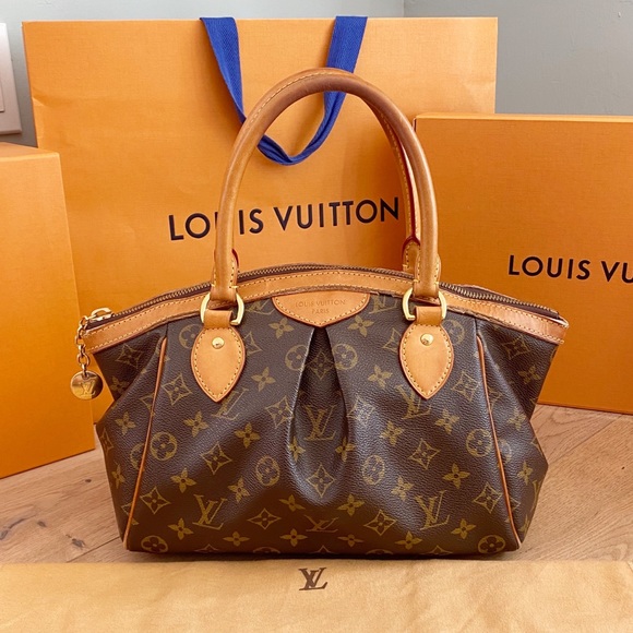 Louis Vuitton Handbags - ♥️TIVOLI PM♥️ Authentic Louis Vuitton Shoulder Bag